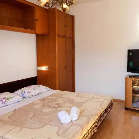 Apartment Mirjana - Mod312 By Interhome